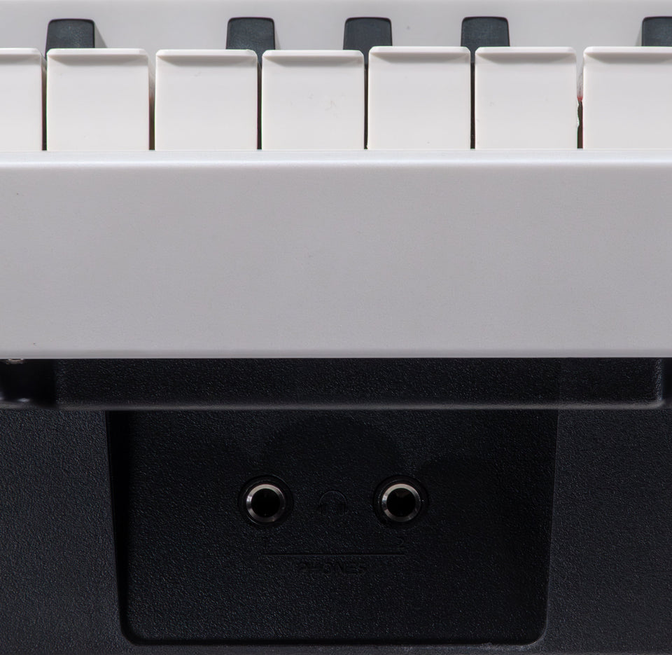 Grooveland P450 Electric Piano (White)-3